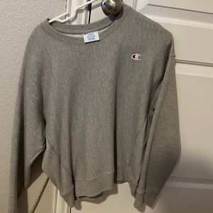 Large Champion Sweatshirt!! Super cute and barely worn!!